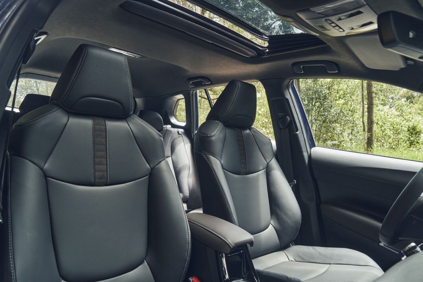 Toyota Corolla Cross — oficial