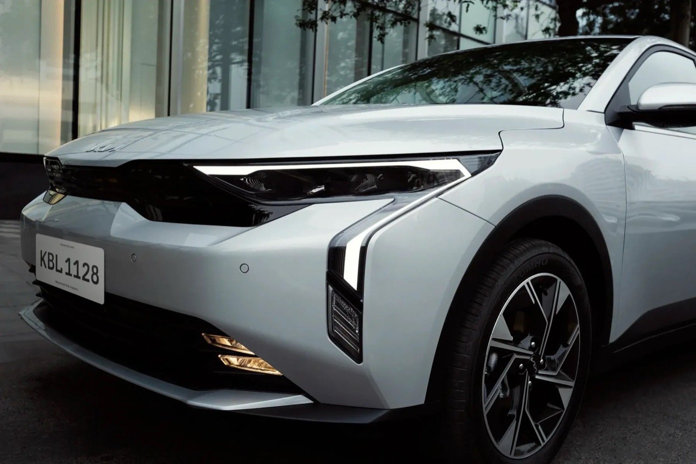 Kia K3 — luces frontales