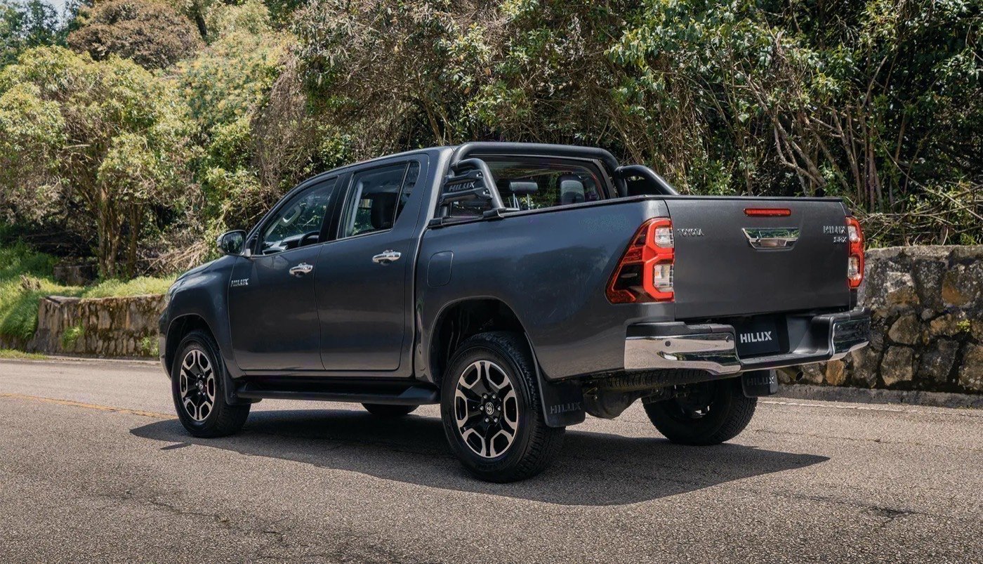 Toyota Hilux lateral trasera