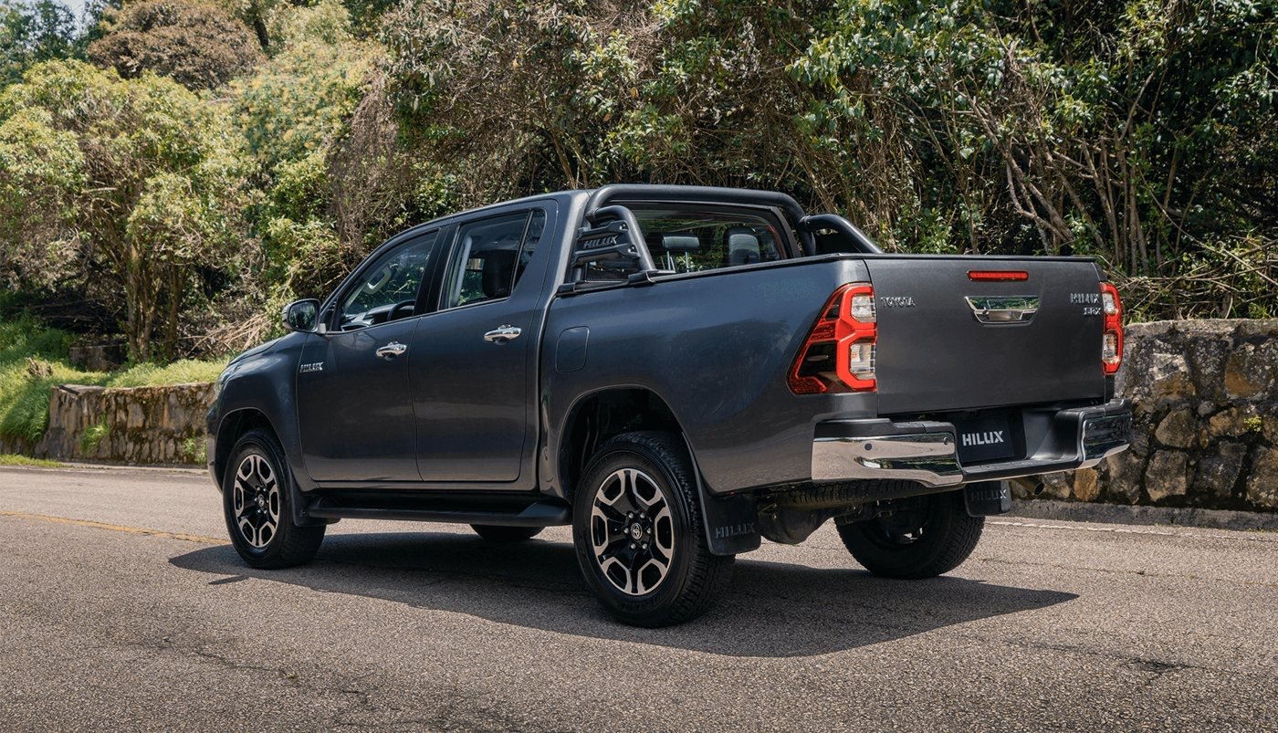 Toyota Hilux — trasera 34 srx
