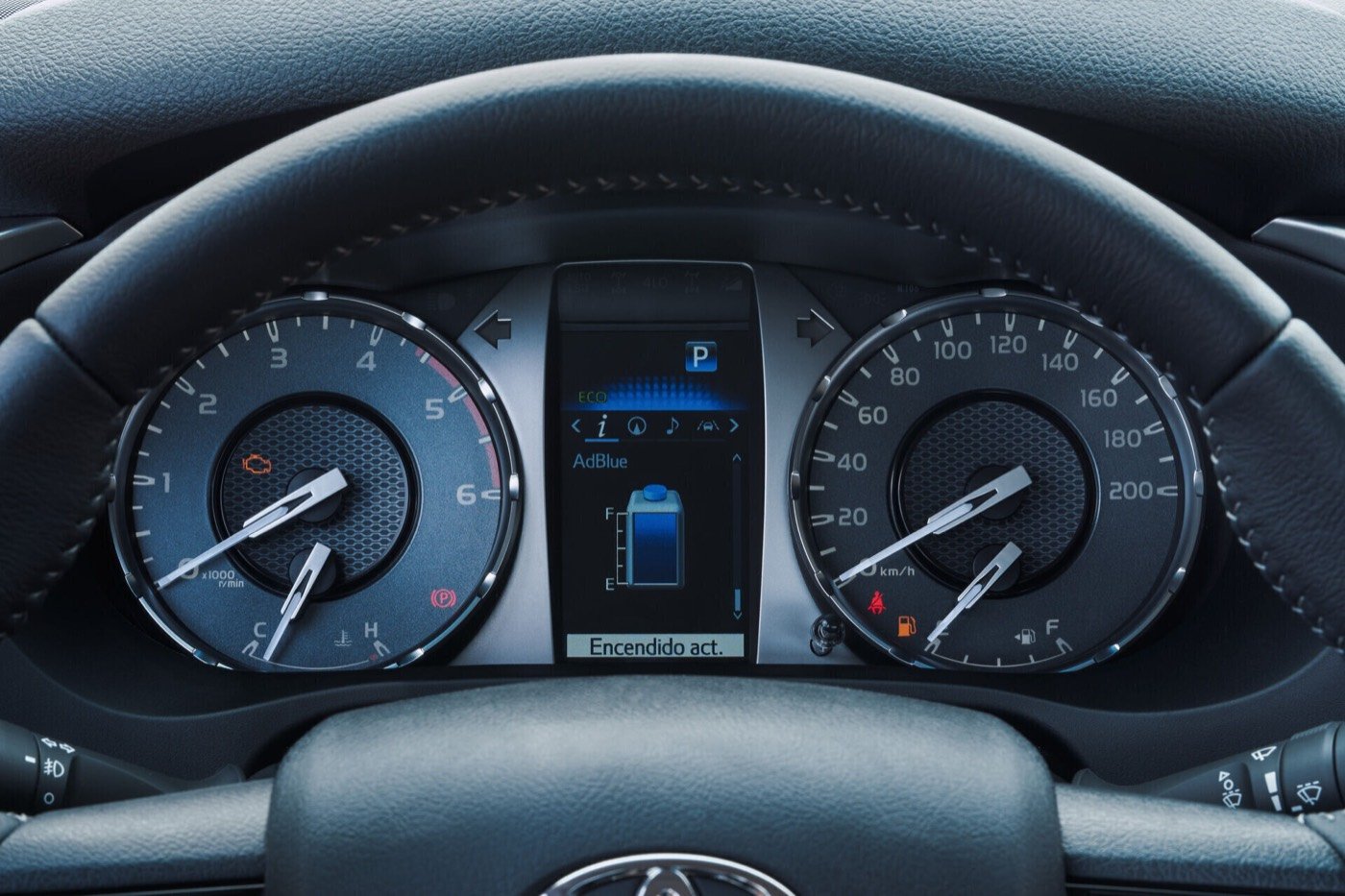 Toyota Hilux interior1