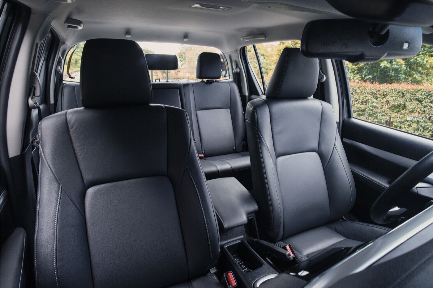 Toyota Hilux interior10