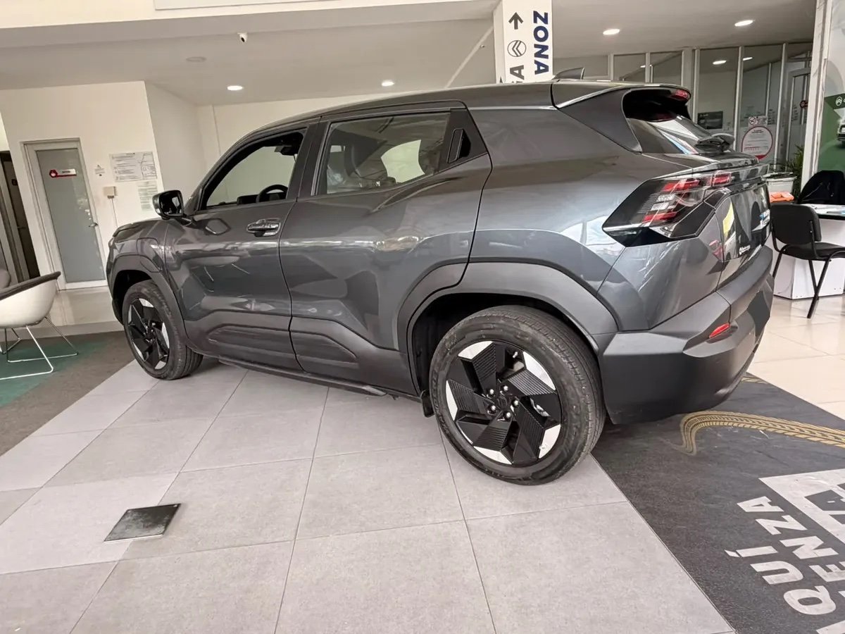 Suzuki e Vitara — exterior