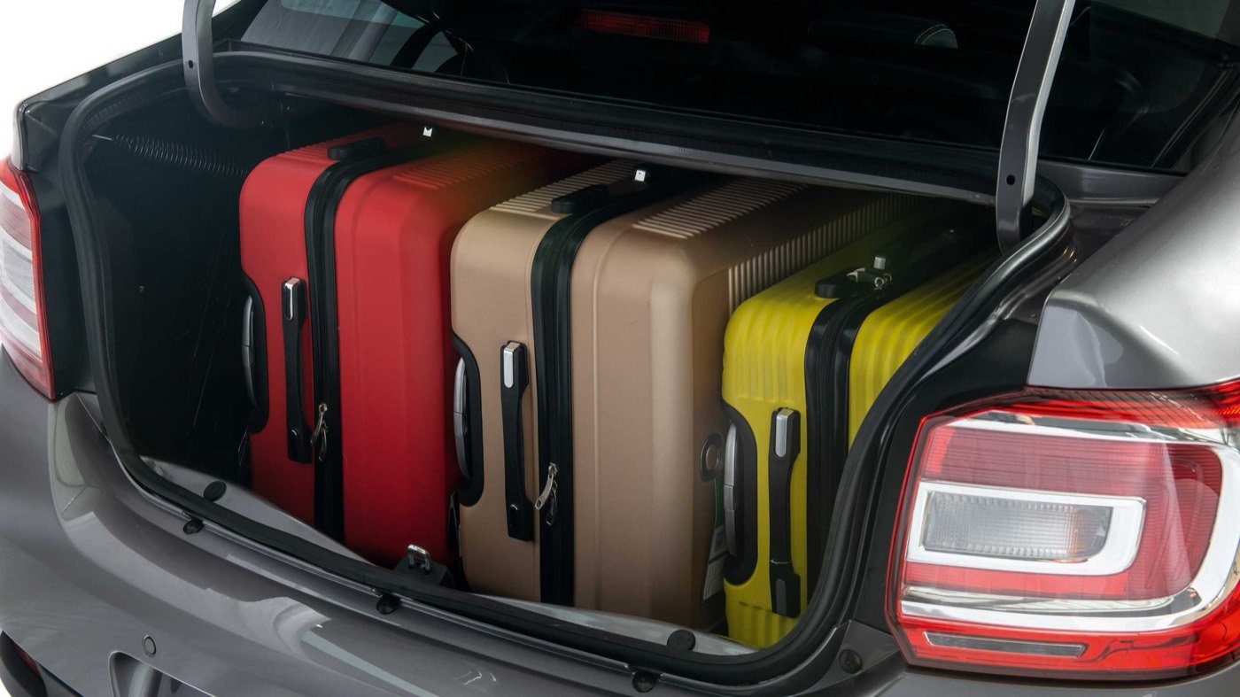 Renault Logan — baul