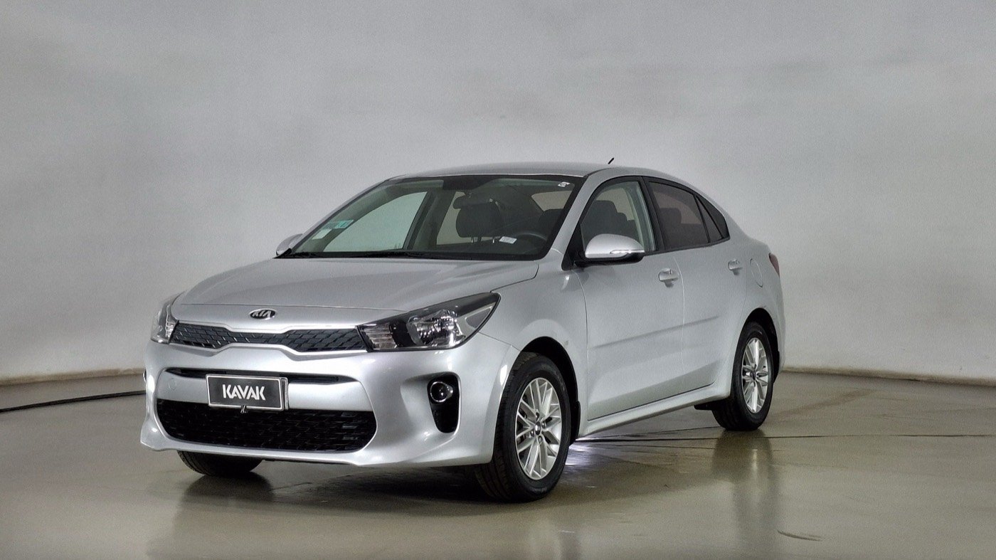 Kia Rio de frente