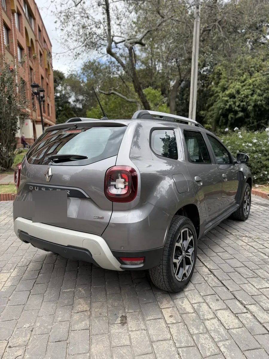 Renault Duster — trasera tres cuartos