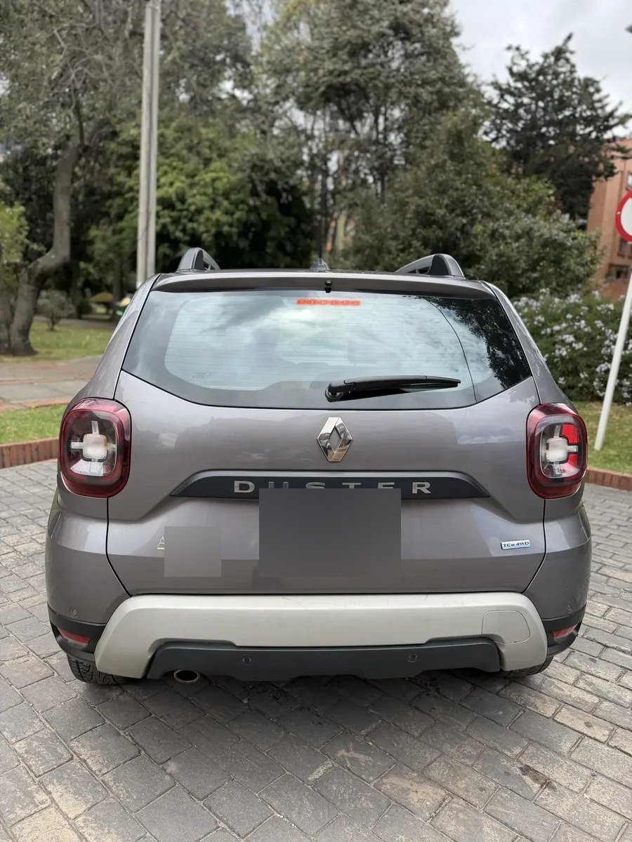 Renault Duster — trasera