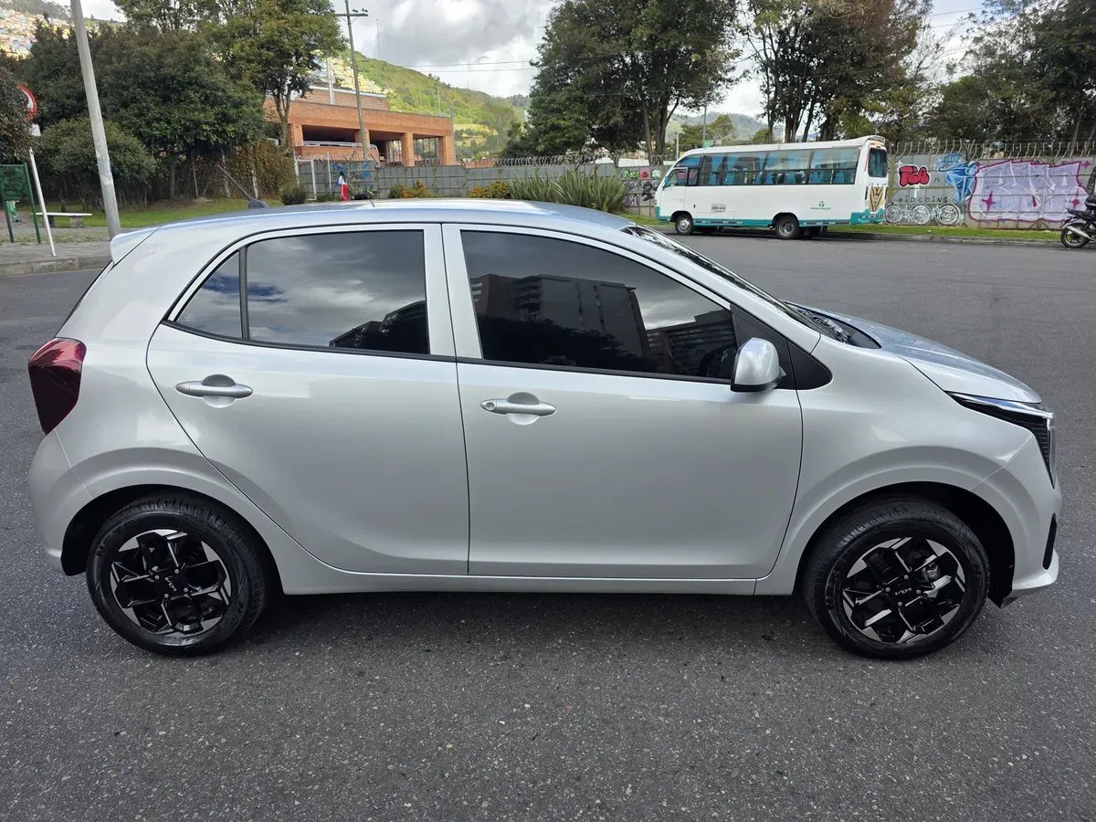 Kia Picanto — lateral