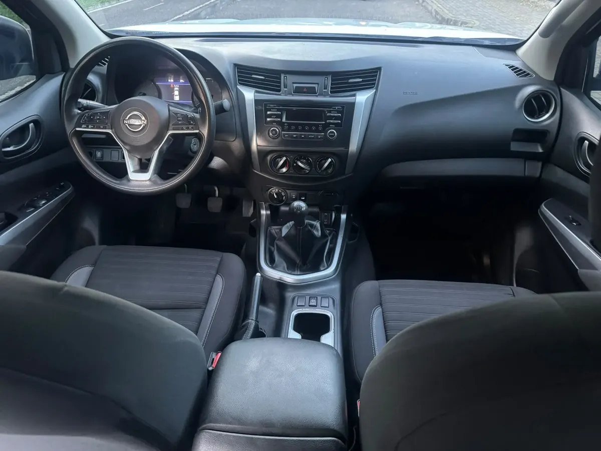 Nissan Frontier — tablero