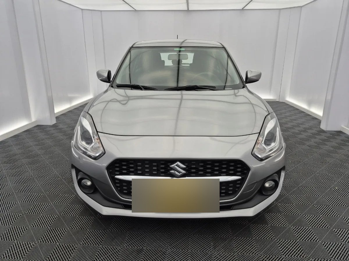 Suzuki Swift — frontal