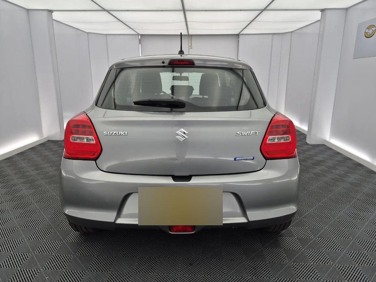 Suzuki Swift — trasera