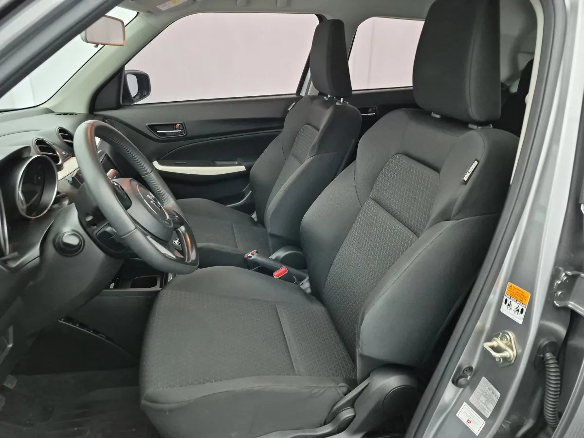 Suzuki Swift — sillas
