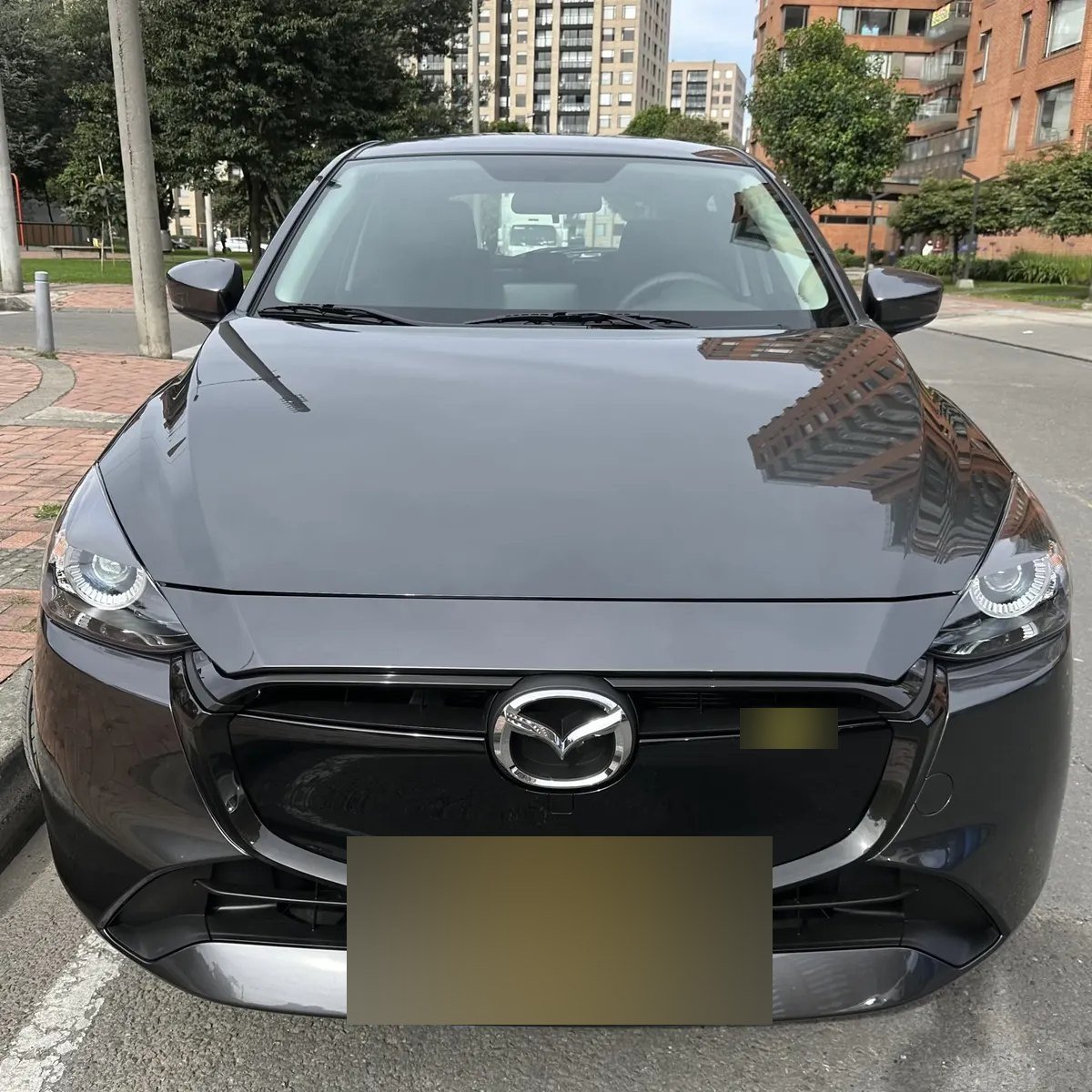 Mazda 2 — frontal