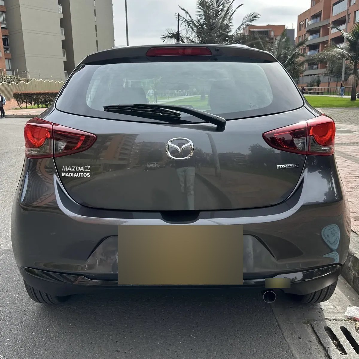 Mazda 2 — trasera