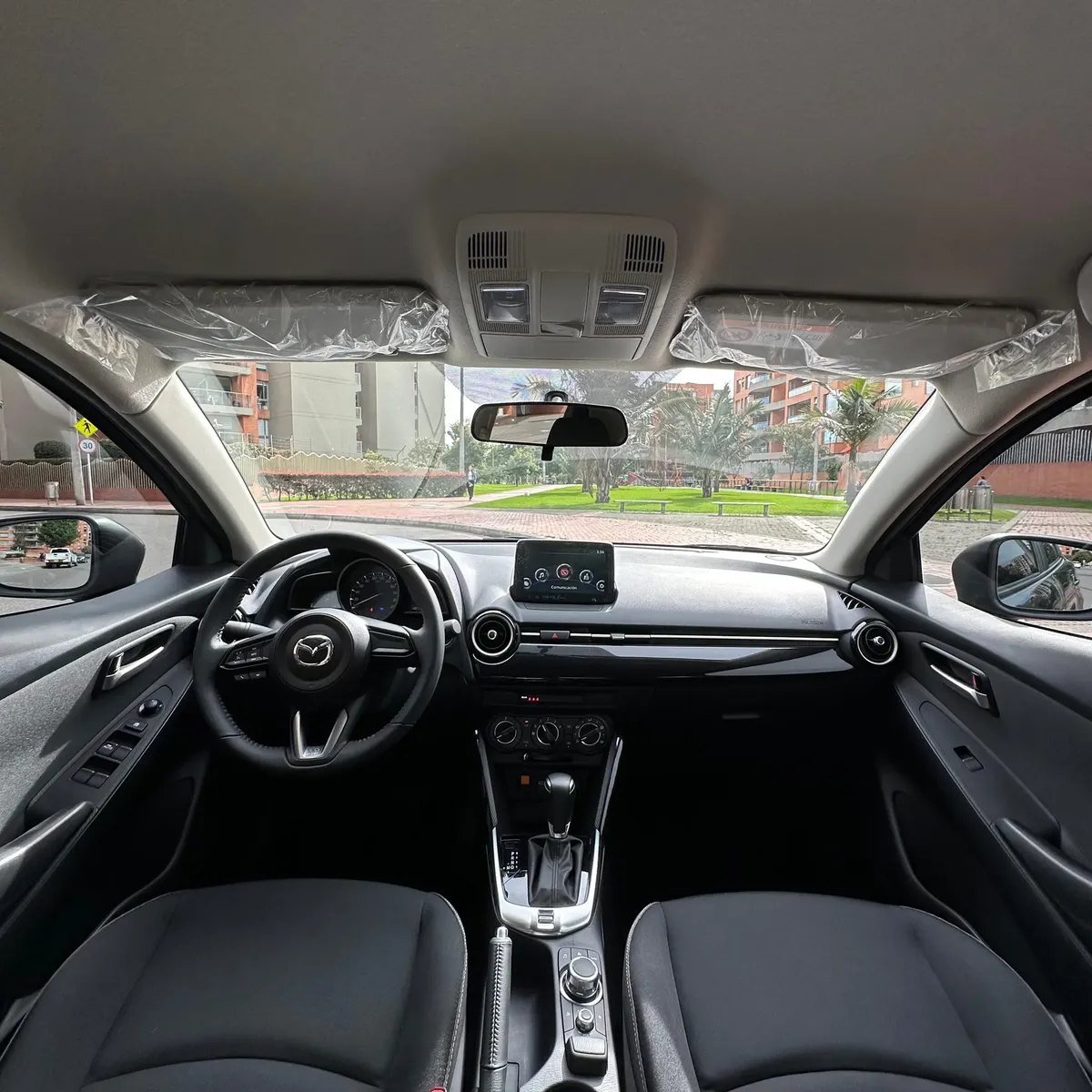 Mazda 2 — tablero