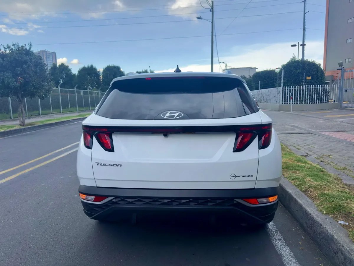 Hyundai Tucson — trasera