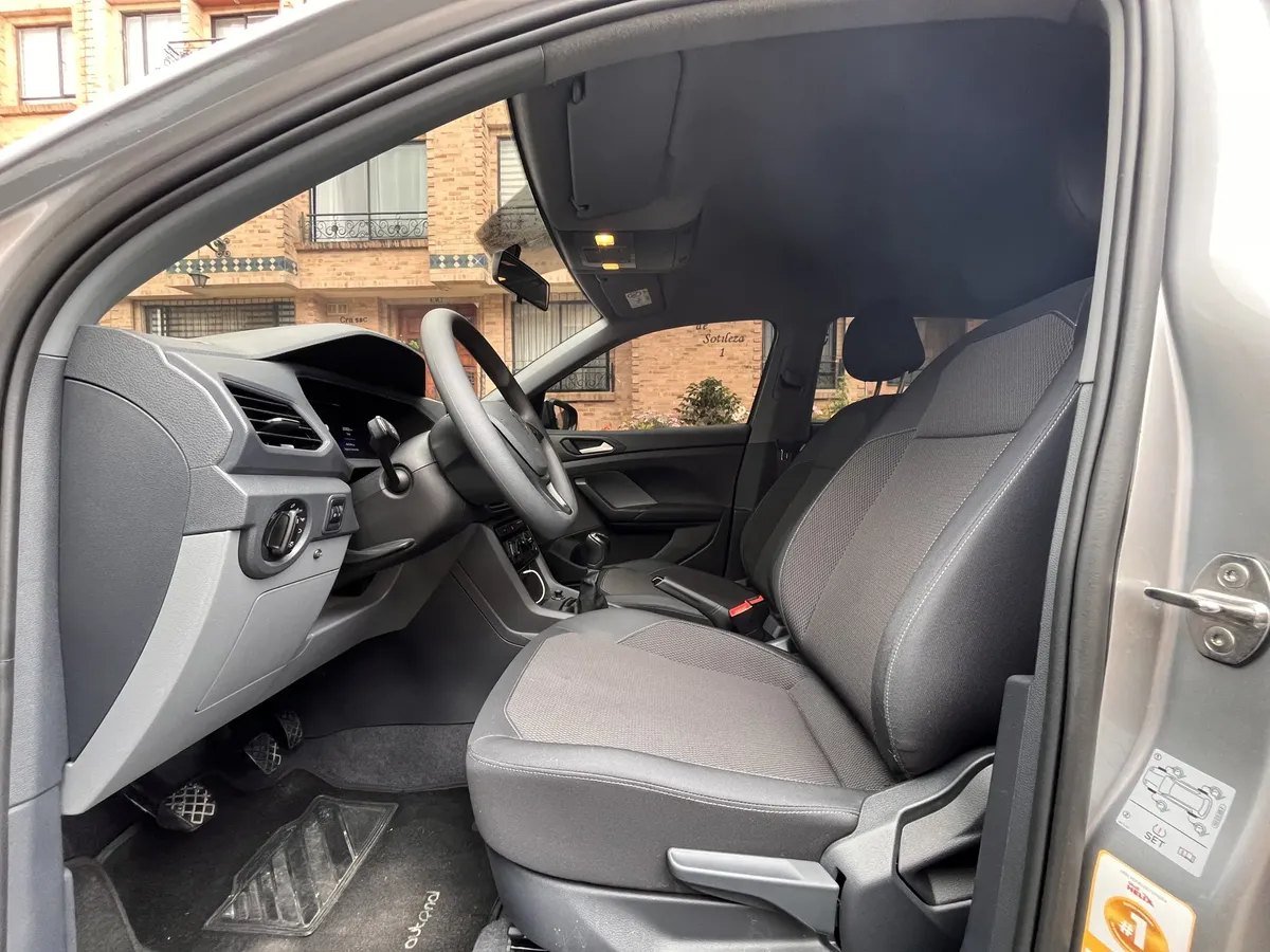 Volkswagen T-Cross — sillas