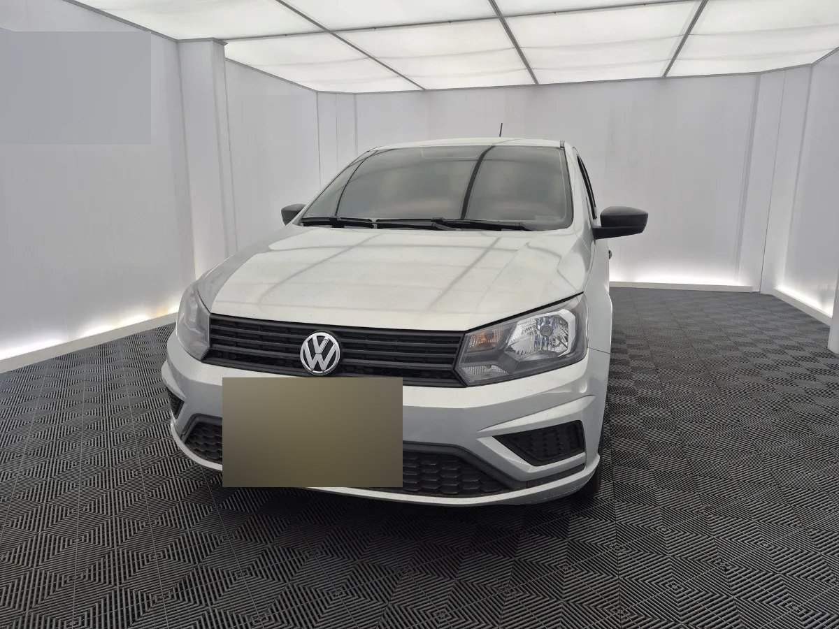 Volkswagen Gol — frontal