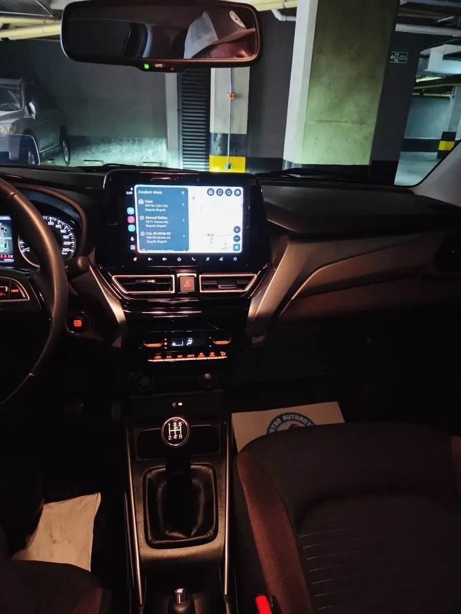 Suzuki Fronx — interior