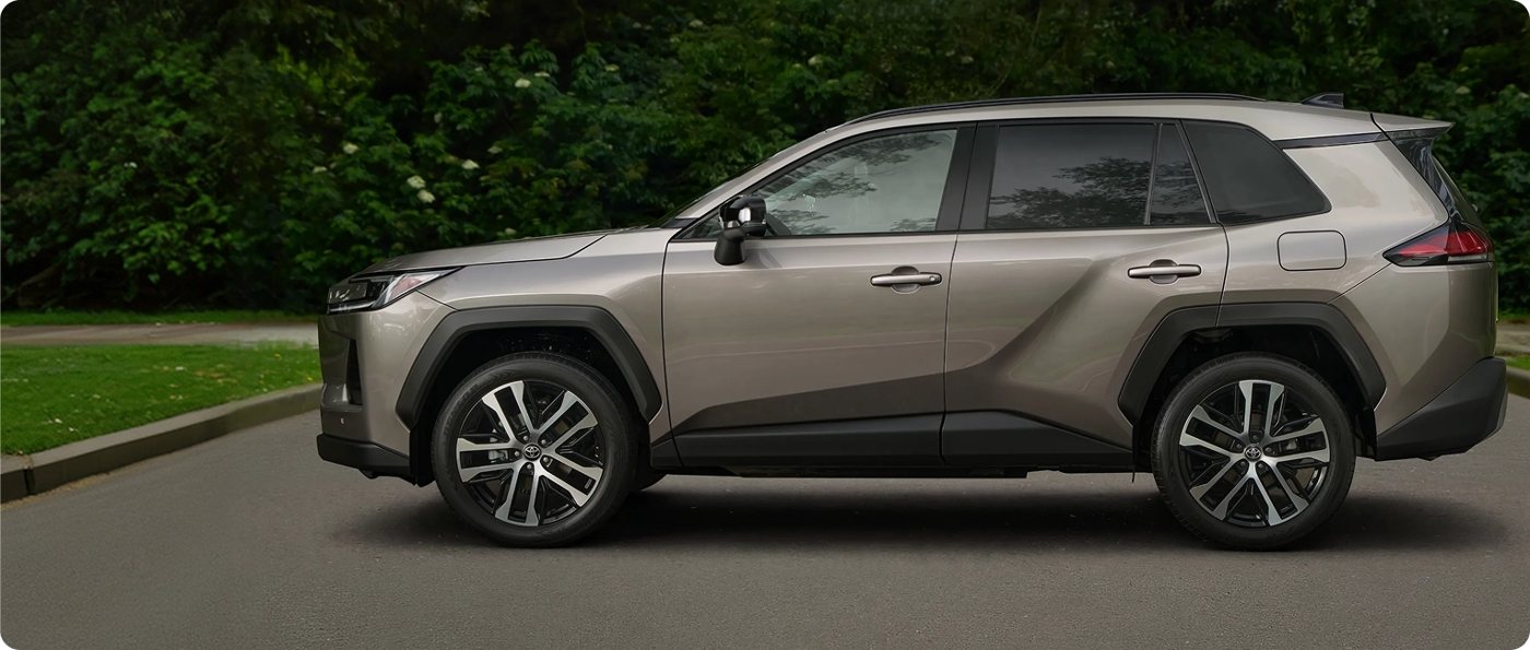 Toyota RAV4 — lateral rines