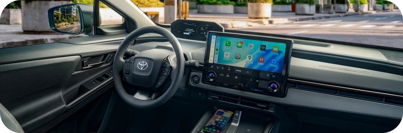 Toyota bZ4X — tablero pantalla 14