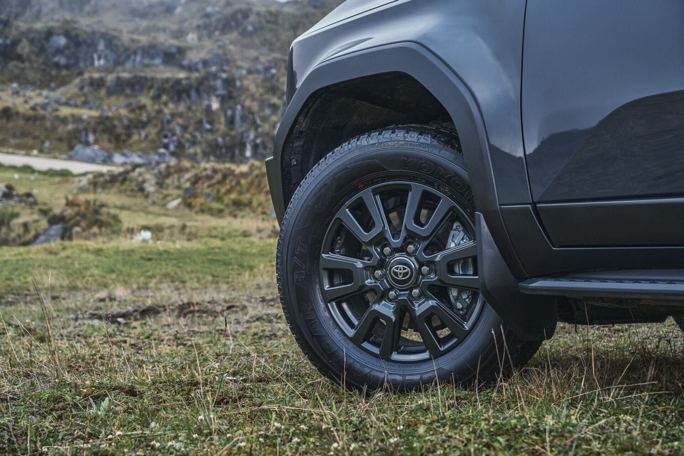 Toyota Land Cruiser Prado — rin aleacion