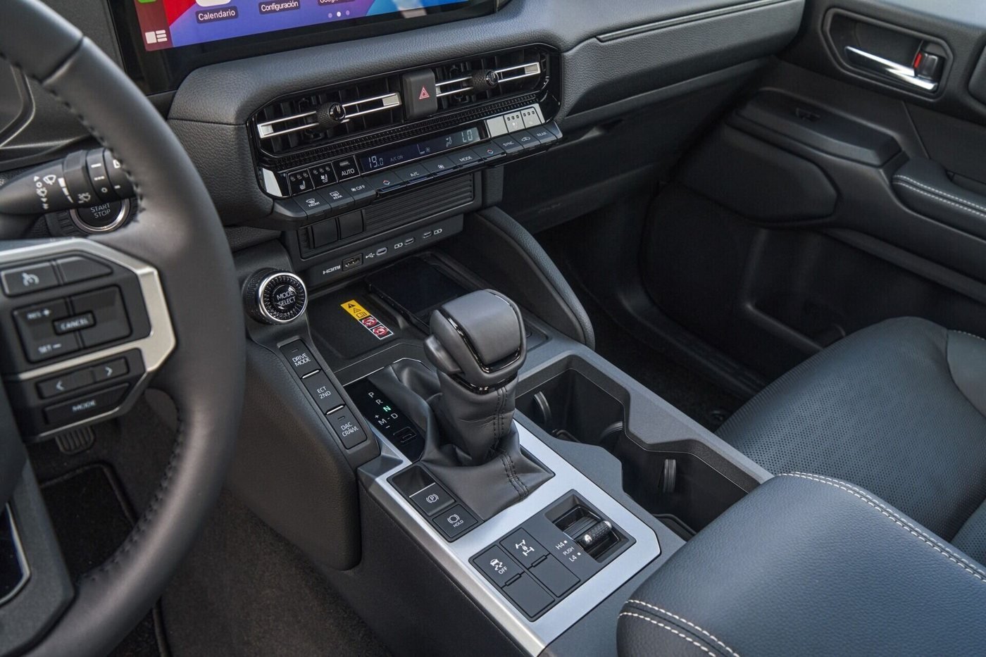 Toyota Land Cruiser Prado — consola central