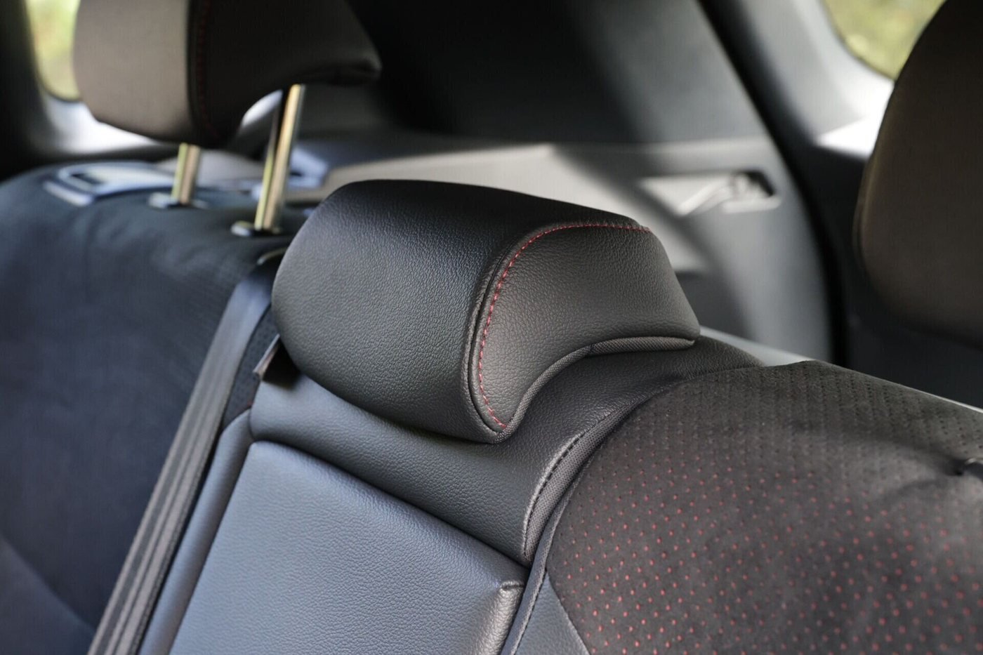 Toyota Corolla Cross GR-S — asiento detalle