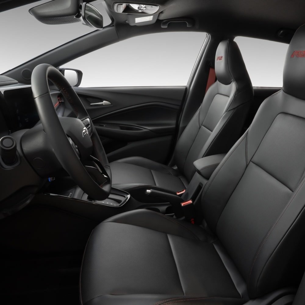 Chevrolet Sonic — cerrada