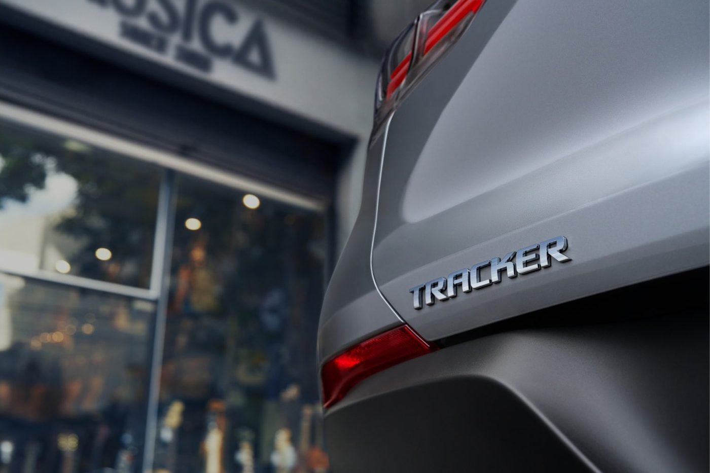 Chevrolet Tracker — emblema
