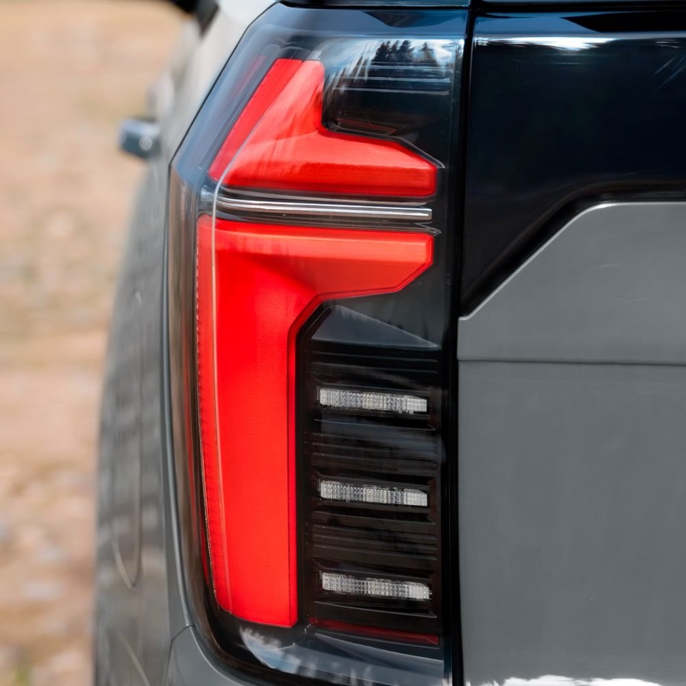 Chevrolet Tahoe — ext 1000x1000