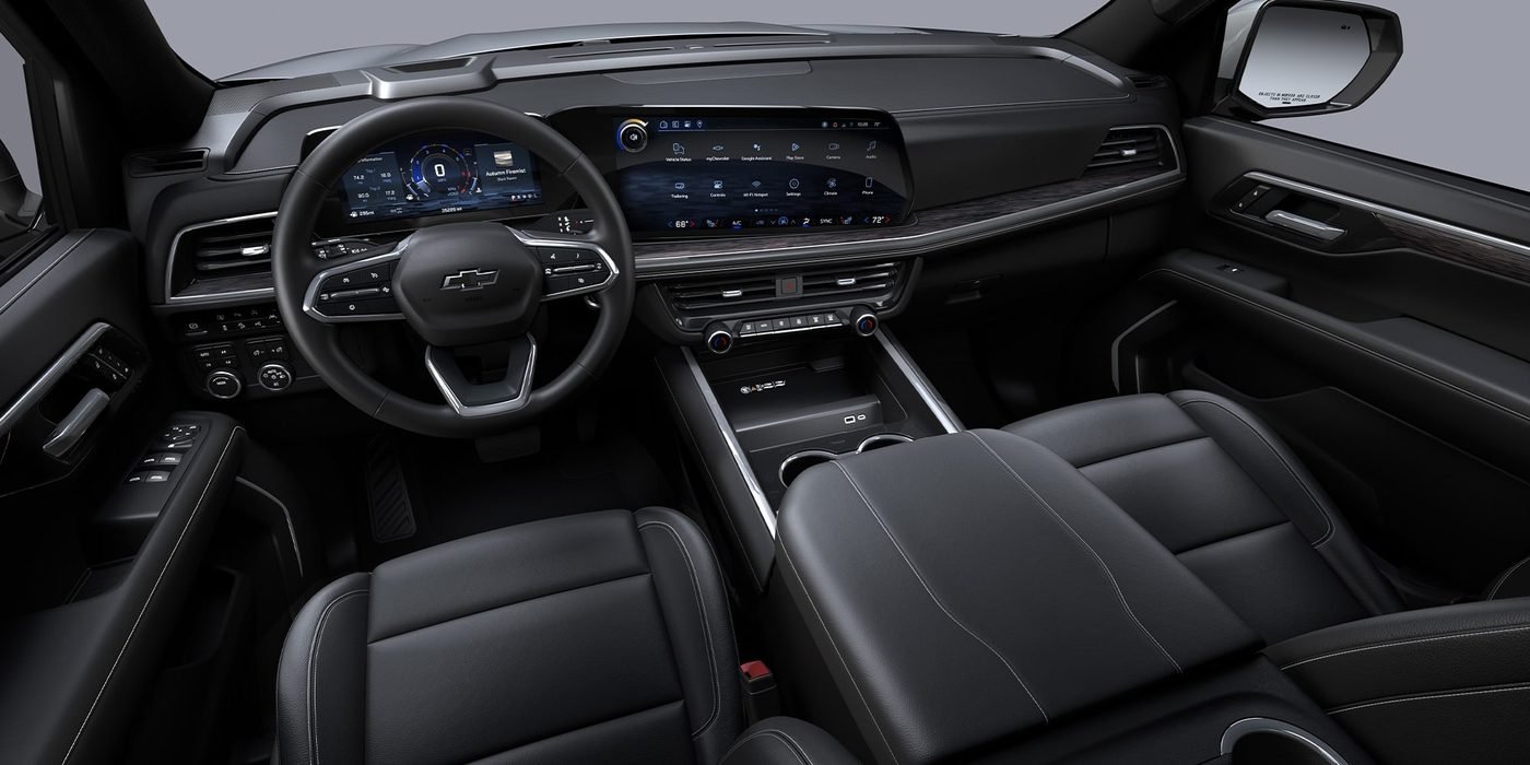 Chevrolet Suburban — interior