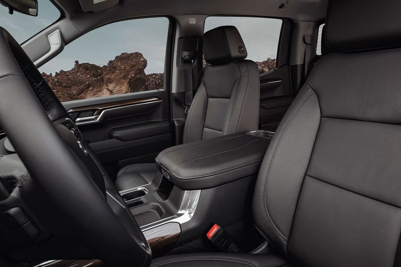 Chevrolet Silverado — interior